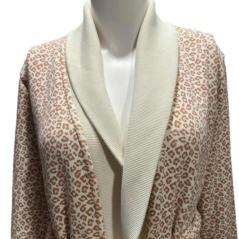 UGG Karoline Fleece Cream and Tan Leopard Print Robe Size Small